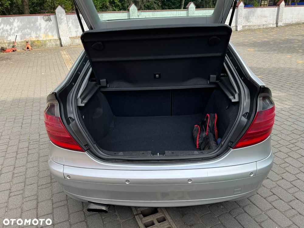 Mercedes-Benz C-Class 2002 photo 5