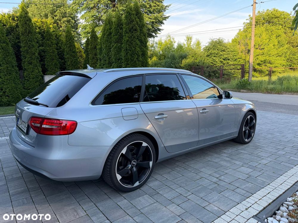 Audi A4 Avant - 9