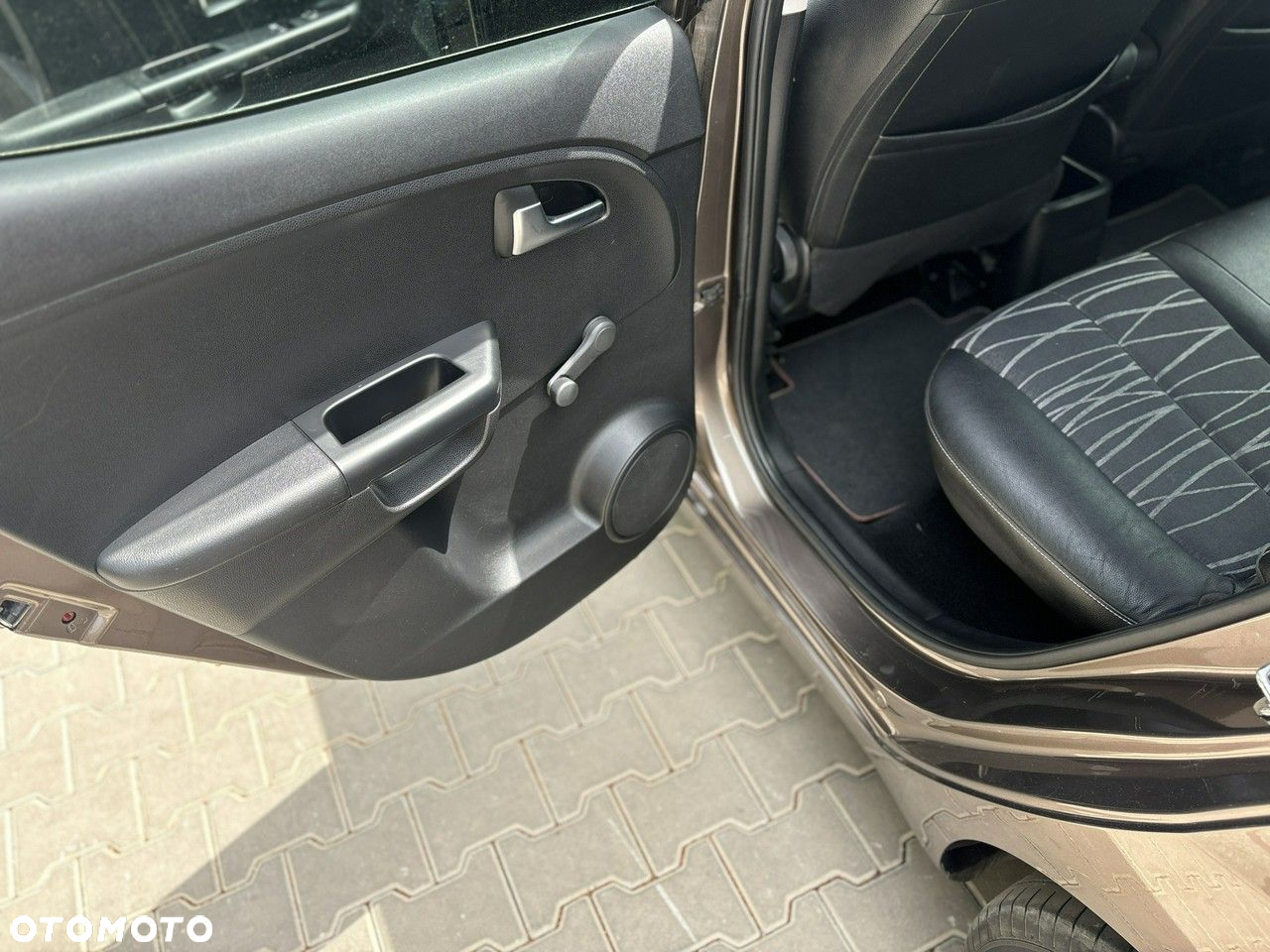 Kia Venga - 21