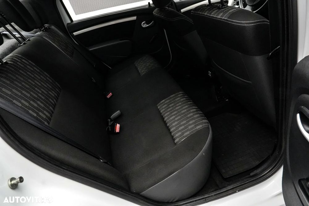 Dacia Logan 1.2 75CP Ambiance - 14