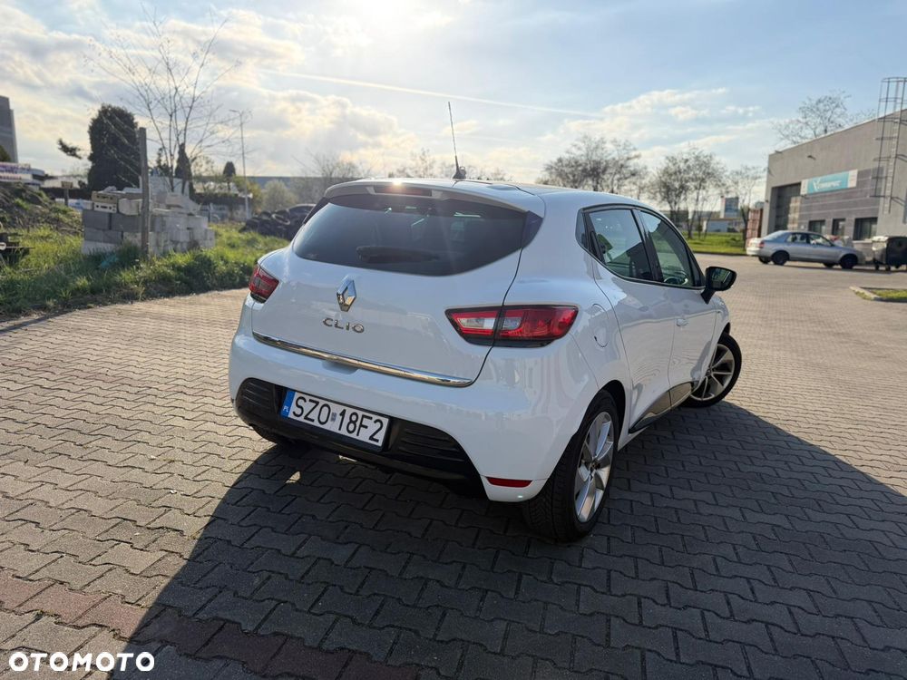 Renault Clio 1.2 16V Limited - 6