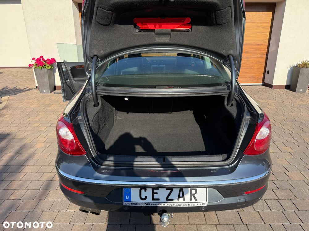 Volkswagen Passat CC - 18