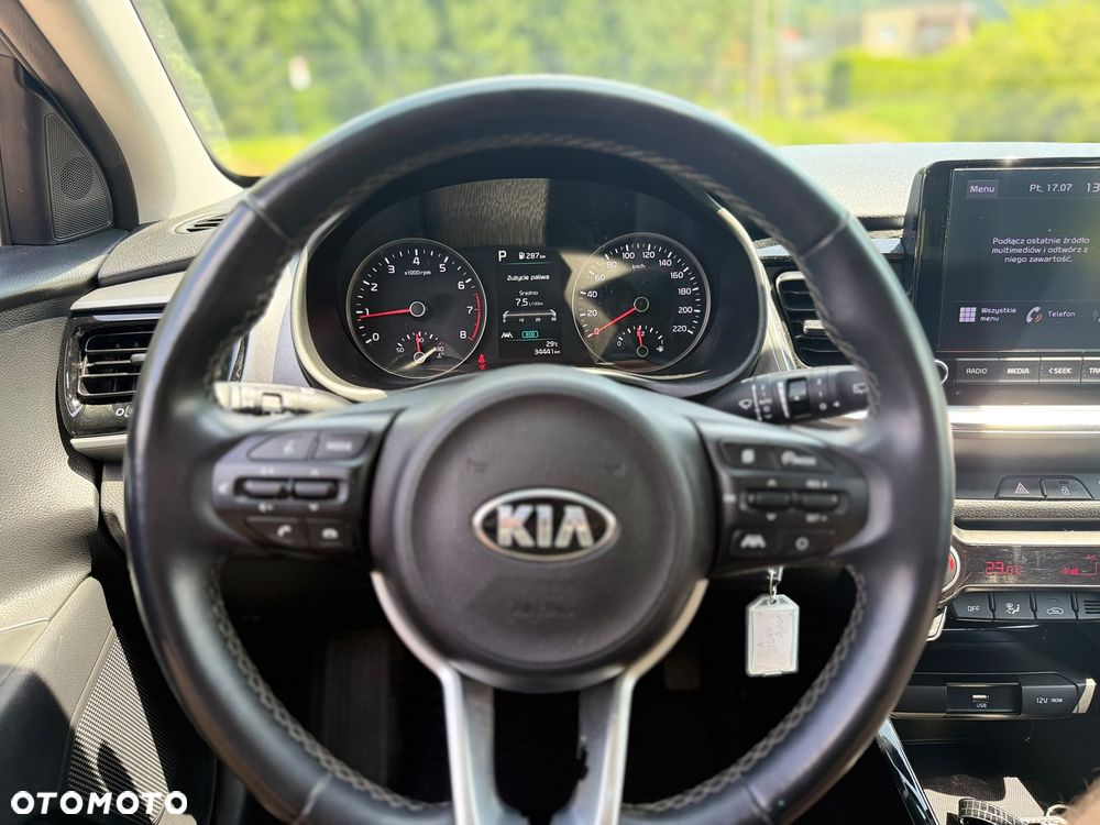 Kia Stonic 1.0 T-GDI 100 OPF DCT7 Edition 7 - 17