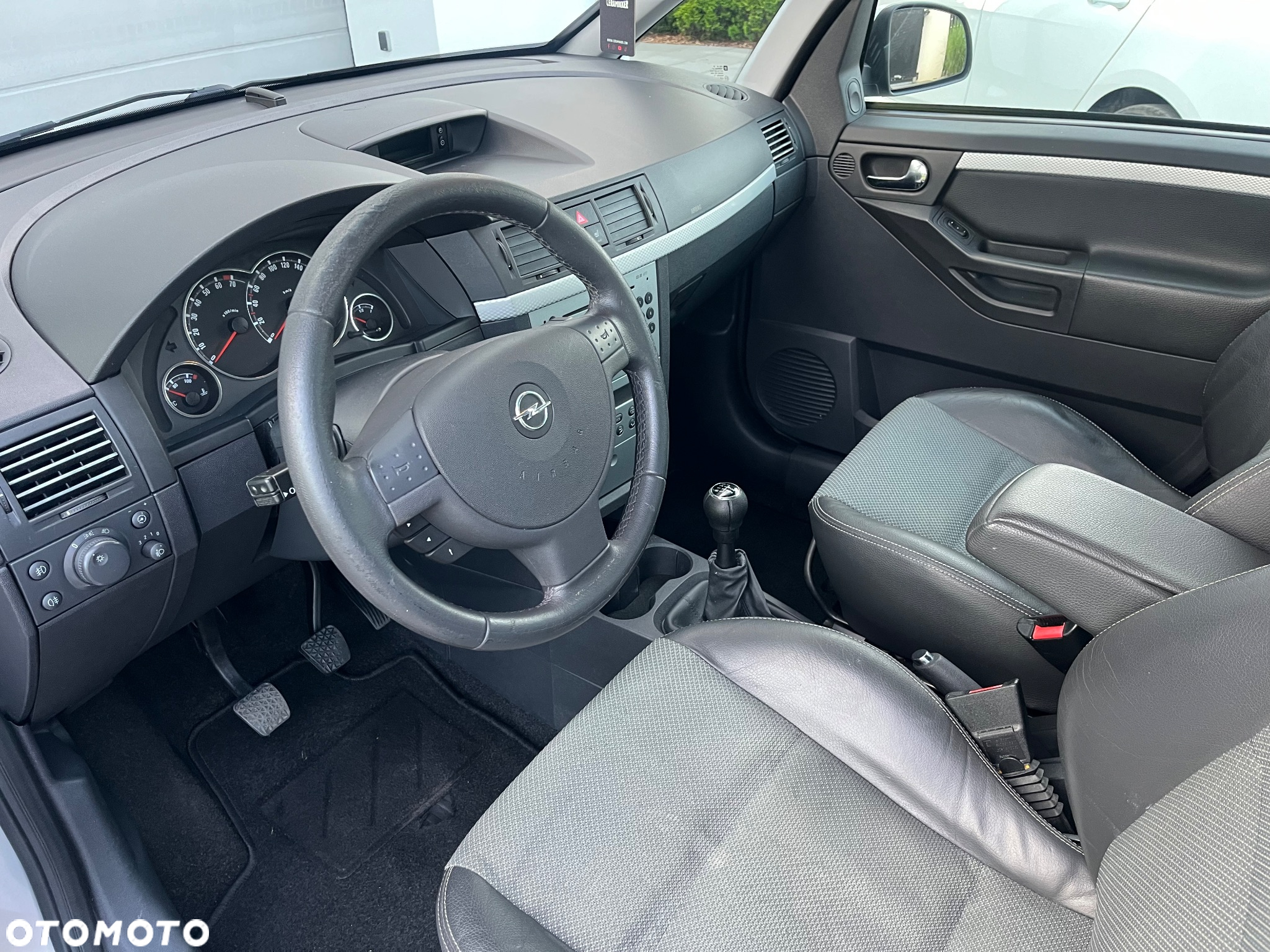 Opel Meriva 1.6 16V Cosmo - 9