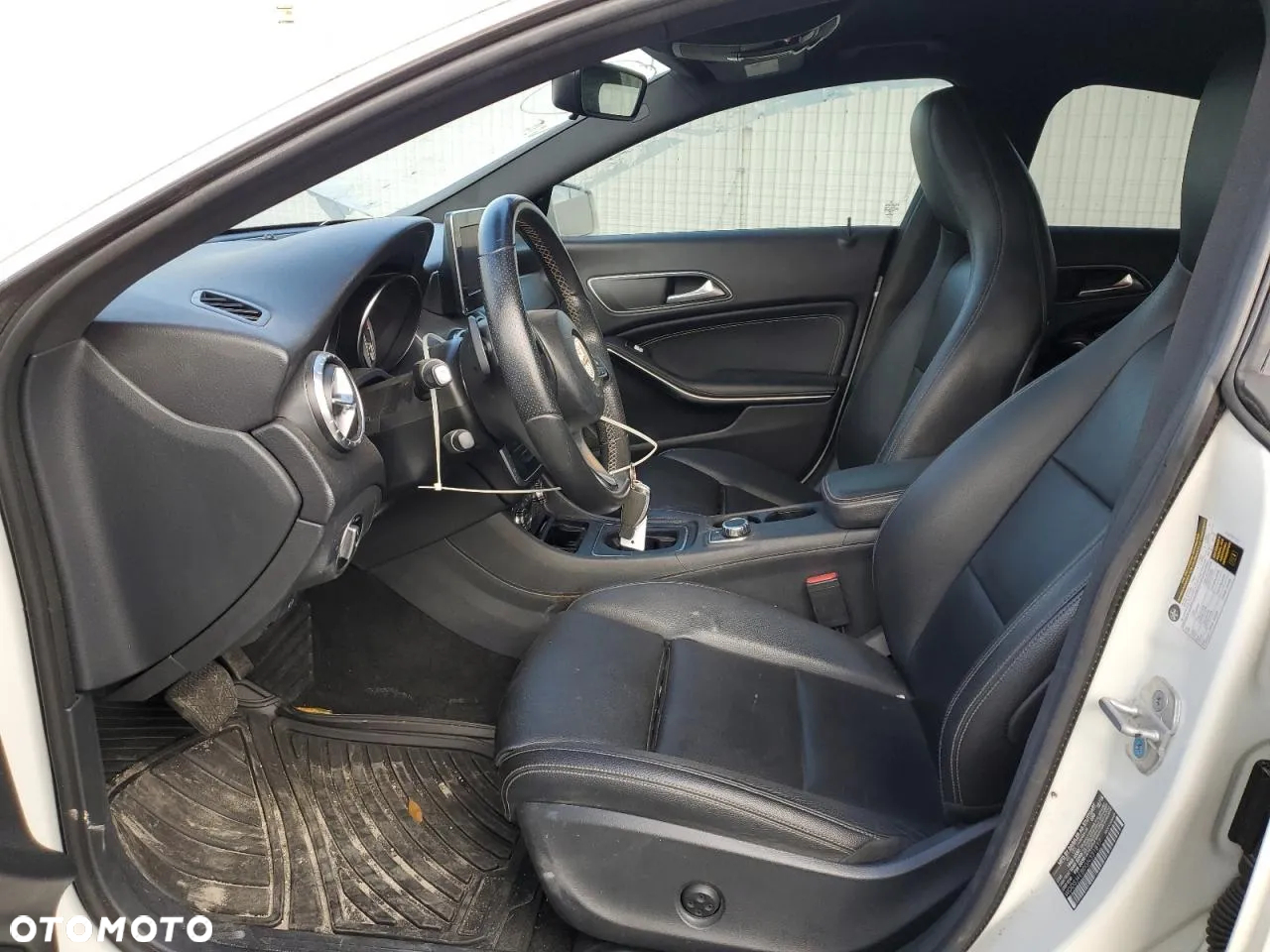 Mercedes-Benz CLA 250 4-Matic - 8