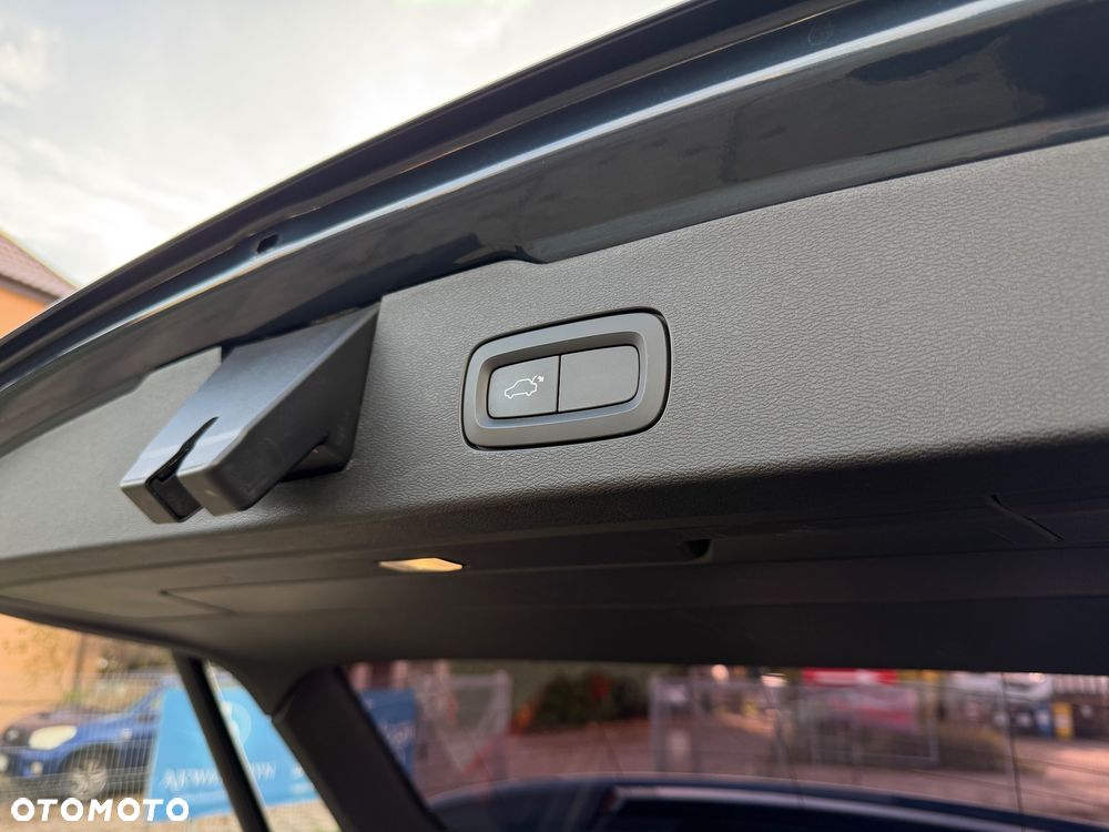 Volvo V60 D4 Inscription - 32