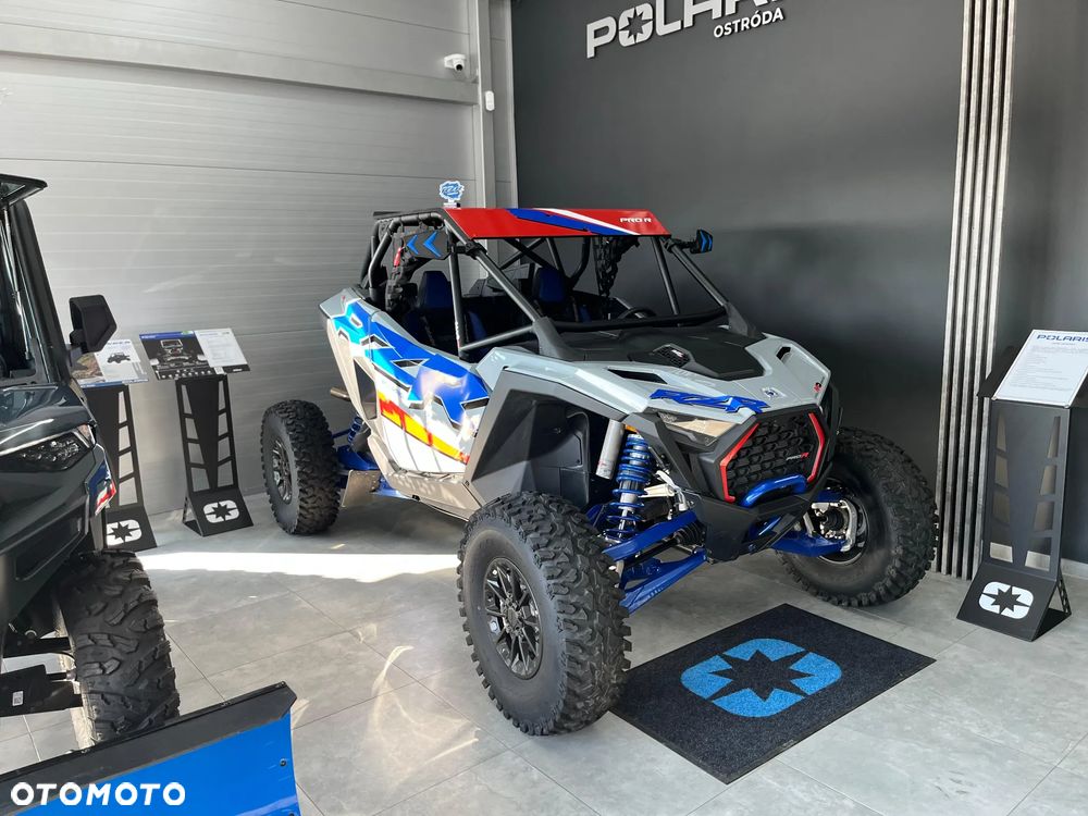 Polaris RZR - 18