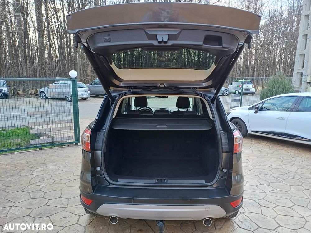 Ford Kuga 2.0 TDCi 4x4 Titanium - 11