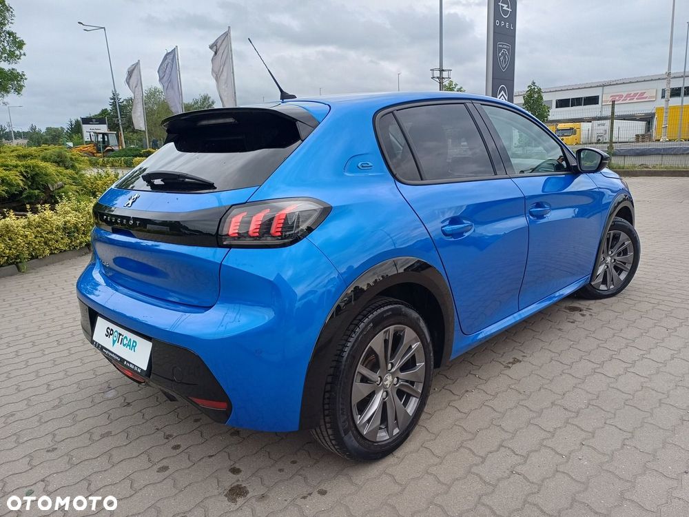 Peugeot 208 - 6