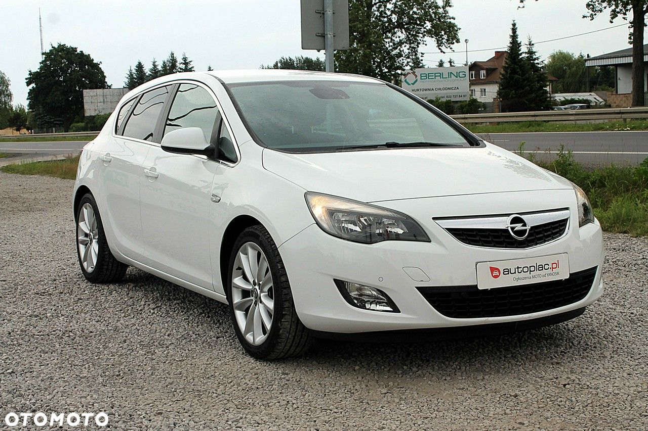 Opel Astra IV 1.4 T Cosmo S&S - 22