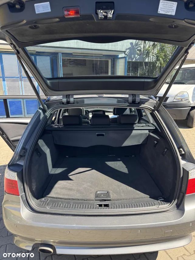BMW Seria 5 520d - 7