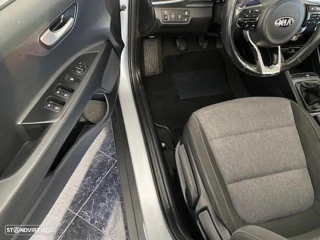 Kia Stonic 1.0 T-GDI Wave - 6
