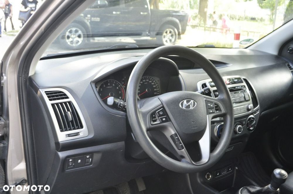 Hyundai i20 - 8