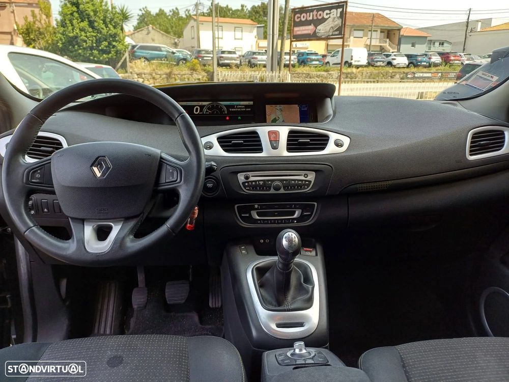 Renault Scénic 1.5 dCi Luxe - 6