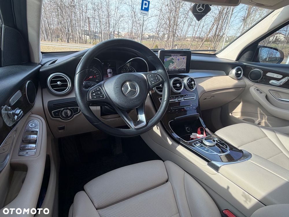 Mercedes-Benz GLC - 15
