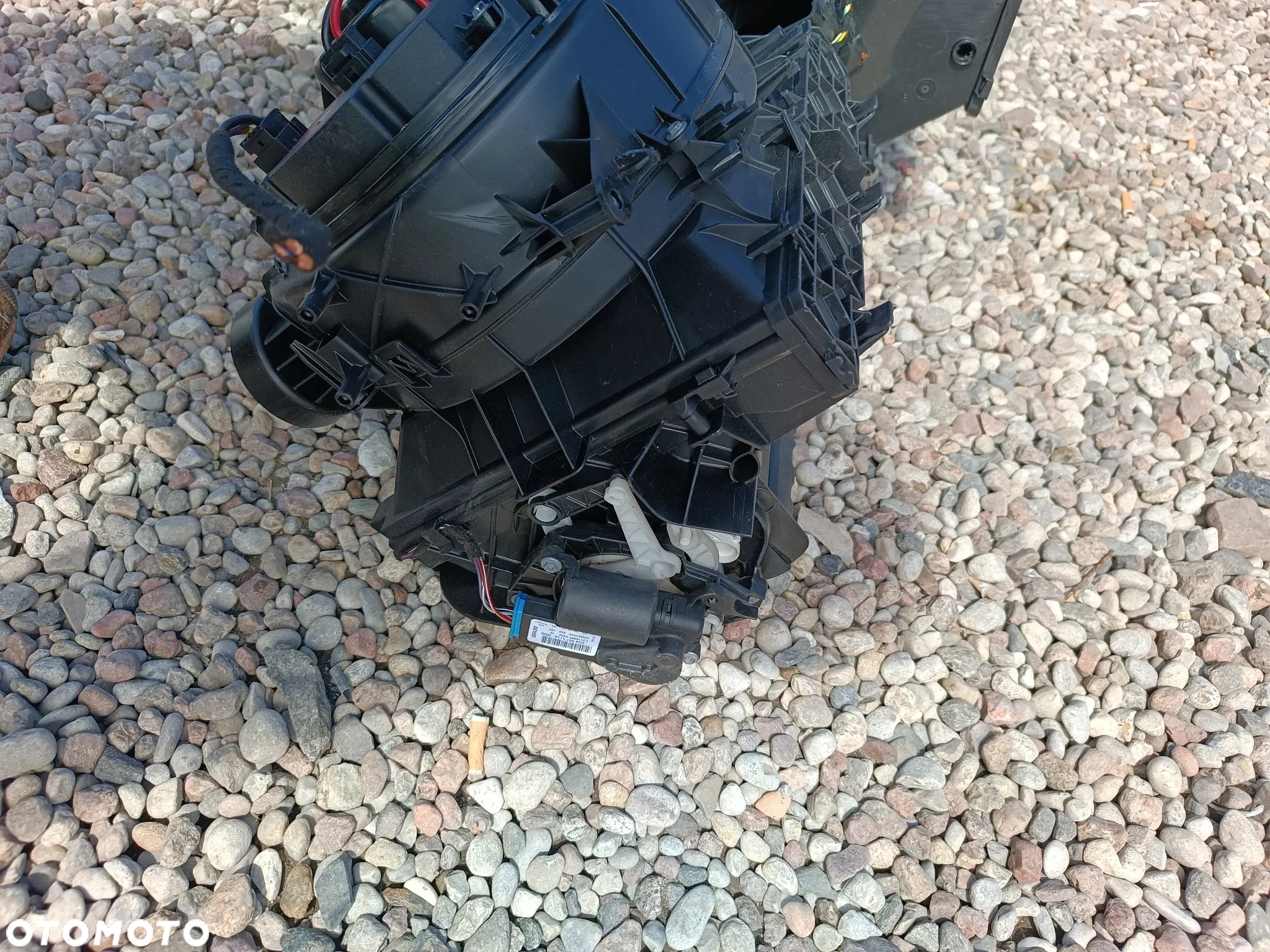 NAGRZEWNICA CLIMATRONIC 5Q1820005AK SKODA OCTAVIA III Golf 7 - 4