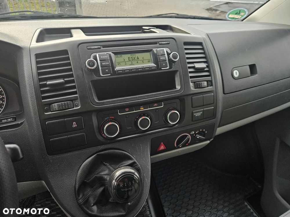 Volkswagen Transporter - 14