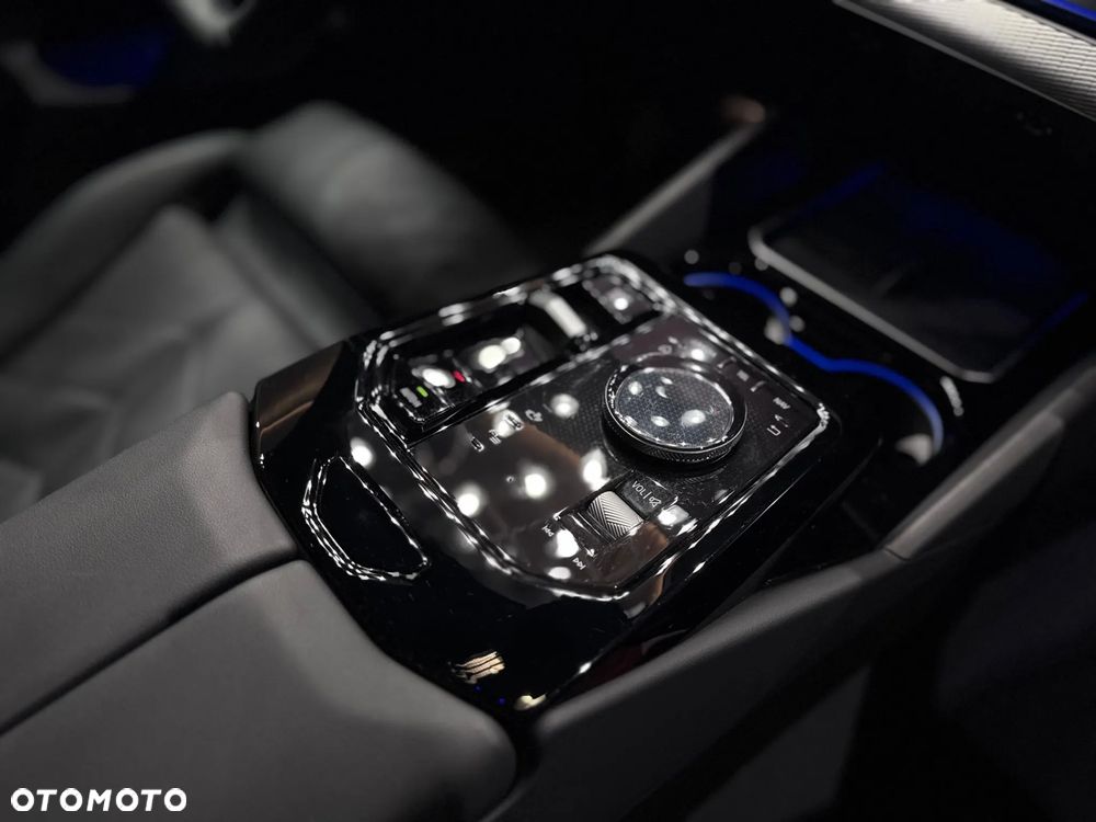 BMW Seria 5 520d xDrive mHEV M Sport - 19