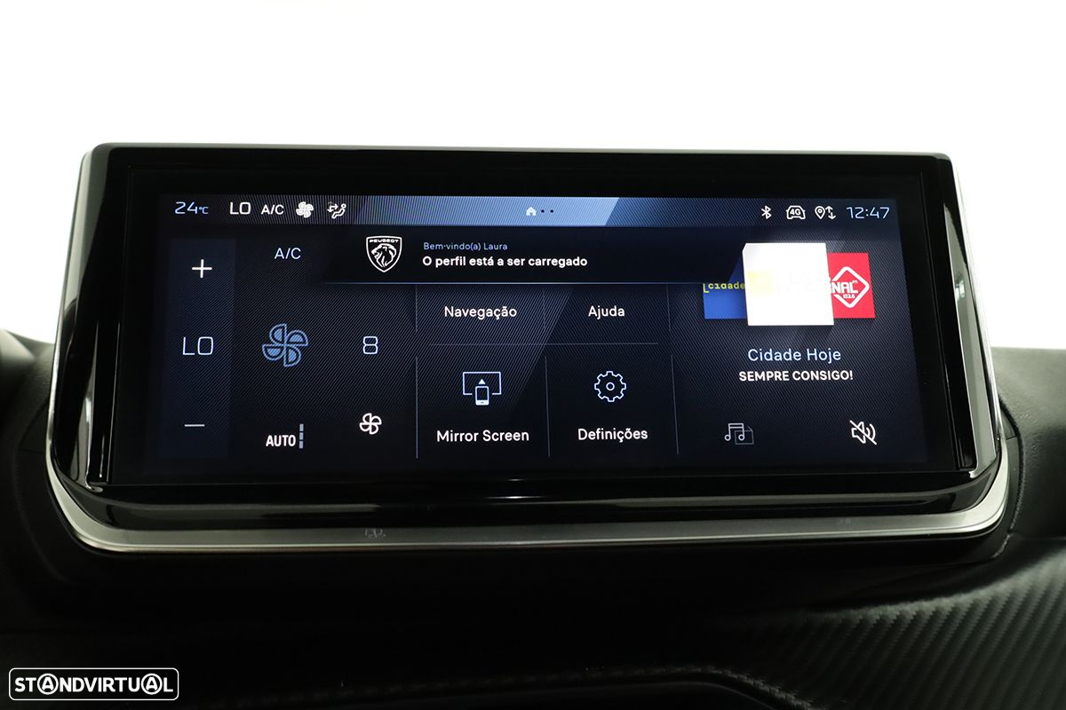 Peugeot 2008 1.2 PureTech Allure EAT8 - 10