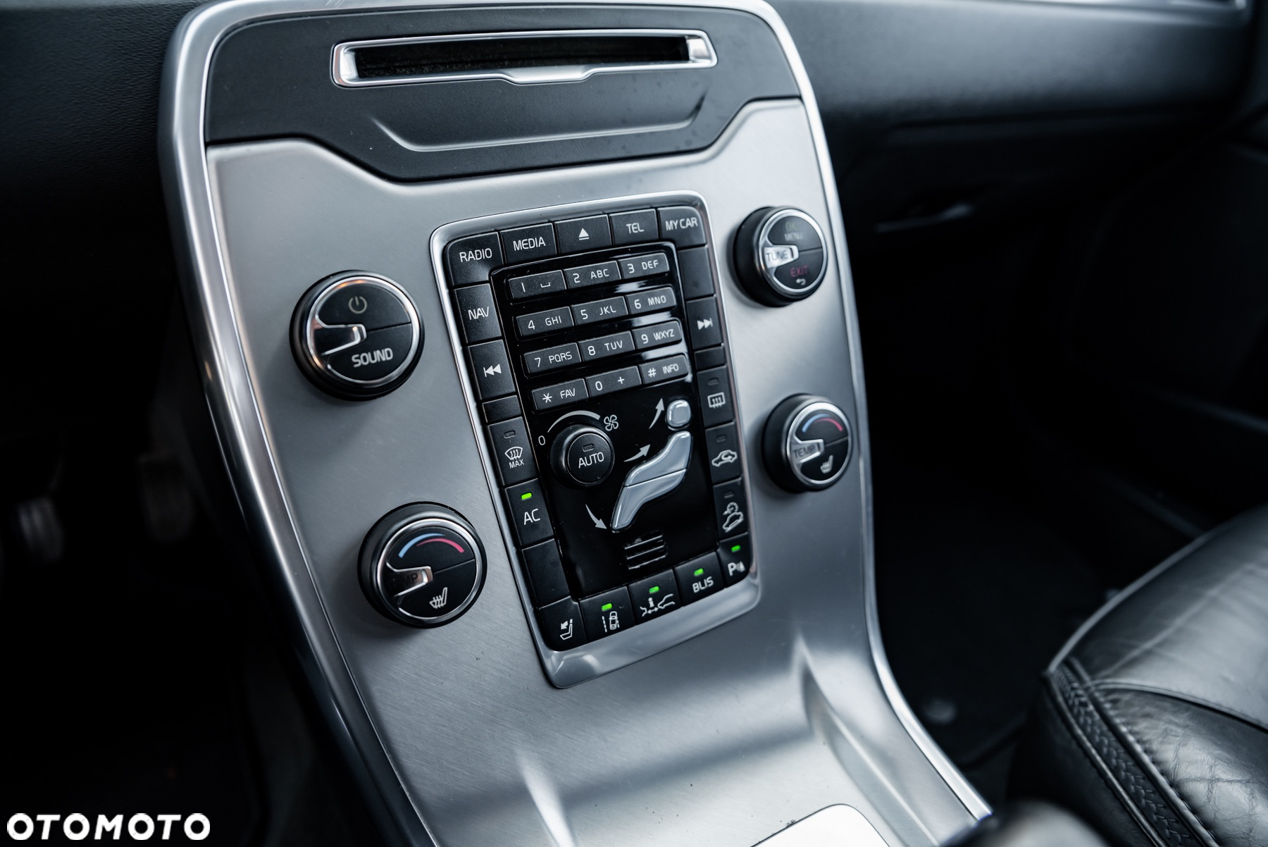 Volvo XC 70 - 26
