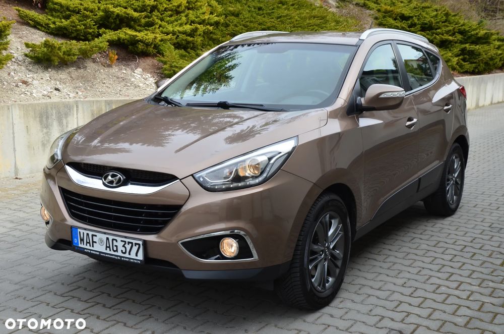 Hyundai ix35 2.0 CRDi 4WD Automatik Fifa World Cup Gold Edition - 9