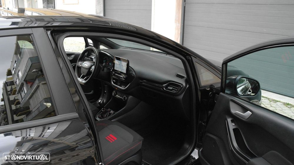 Ford Fiesta 1.0 EcoBoost ST-Line - 25