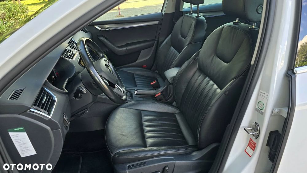 Skoda Octavia 2.0 TDI 4x4 Style DSG - 20