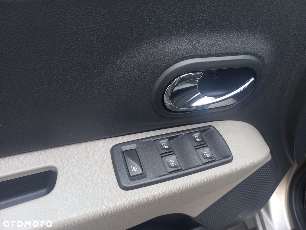 Dacia Lodgy 1.2 TCe Prestige - 12