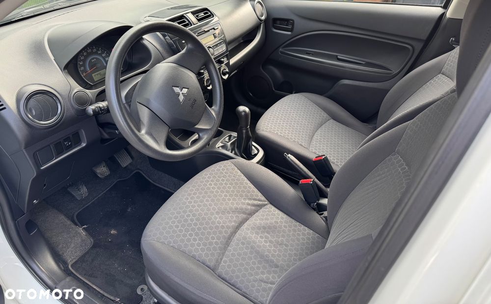 Mitsubishi Space Star 1.0 - 10