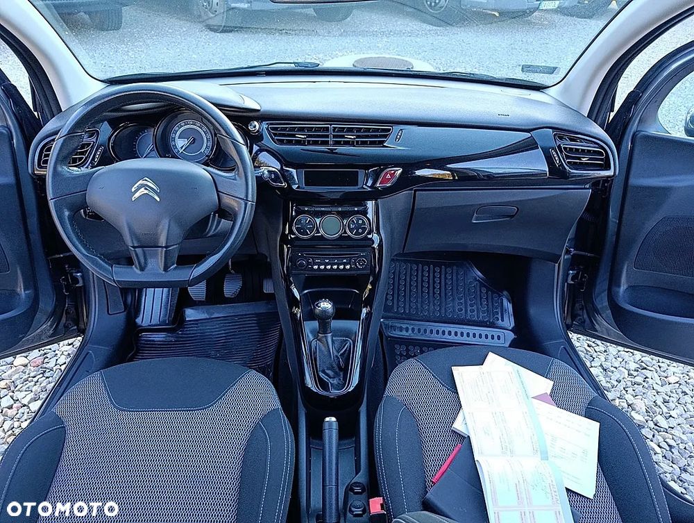 Citroën C3 1.2 PureTech Exclusive - 25