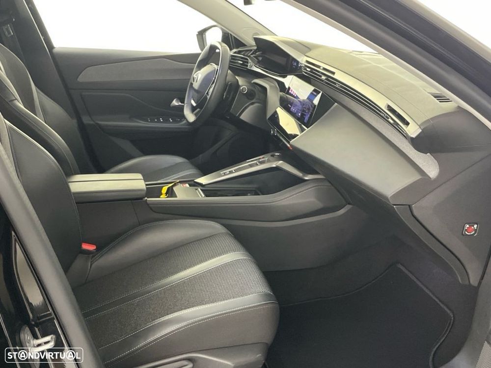 Peugeot 308 — fotografia 21