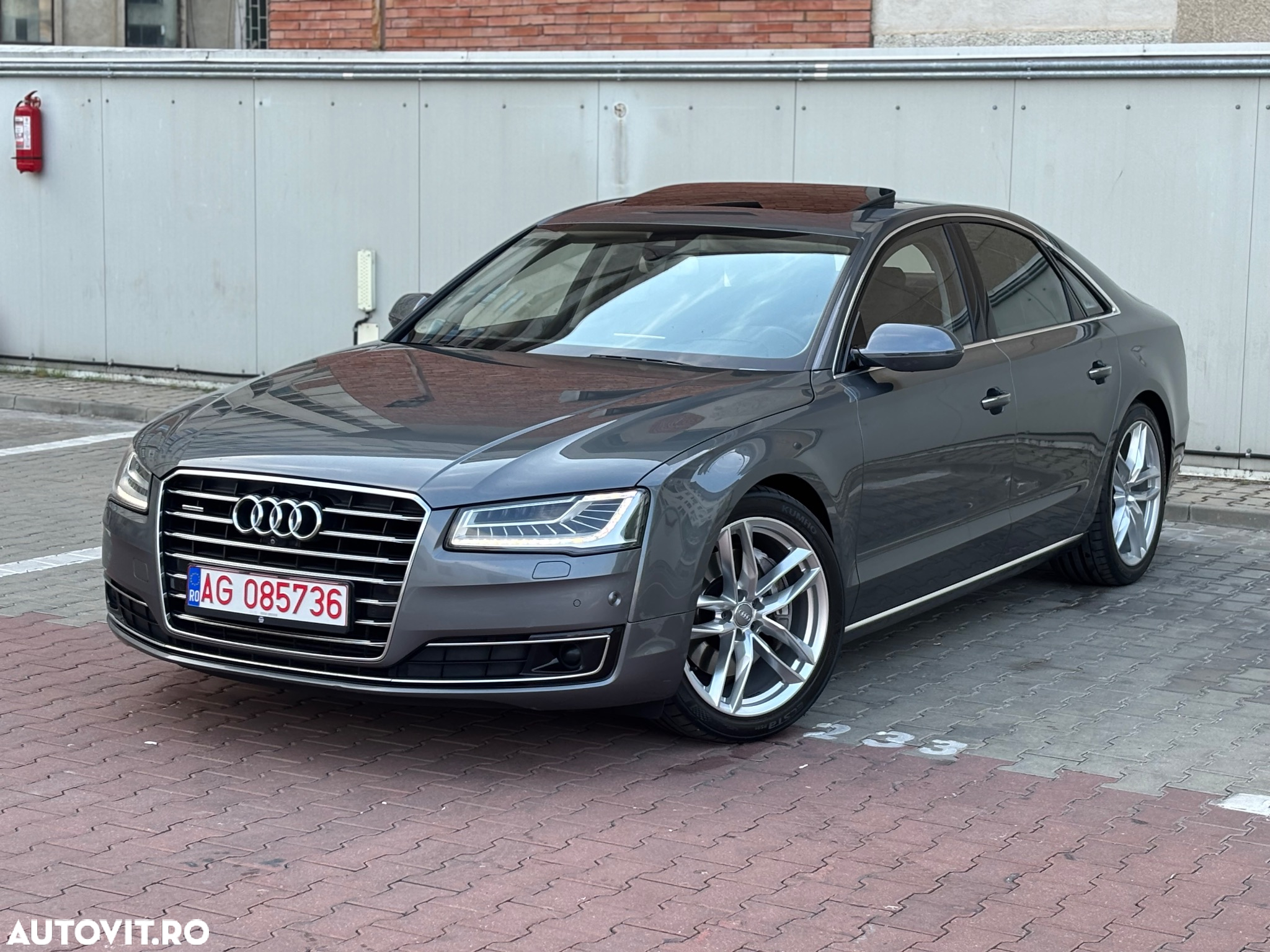 Audi A8 3.0 TDI DPF clean diesel quattro tiptronic - 2