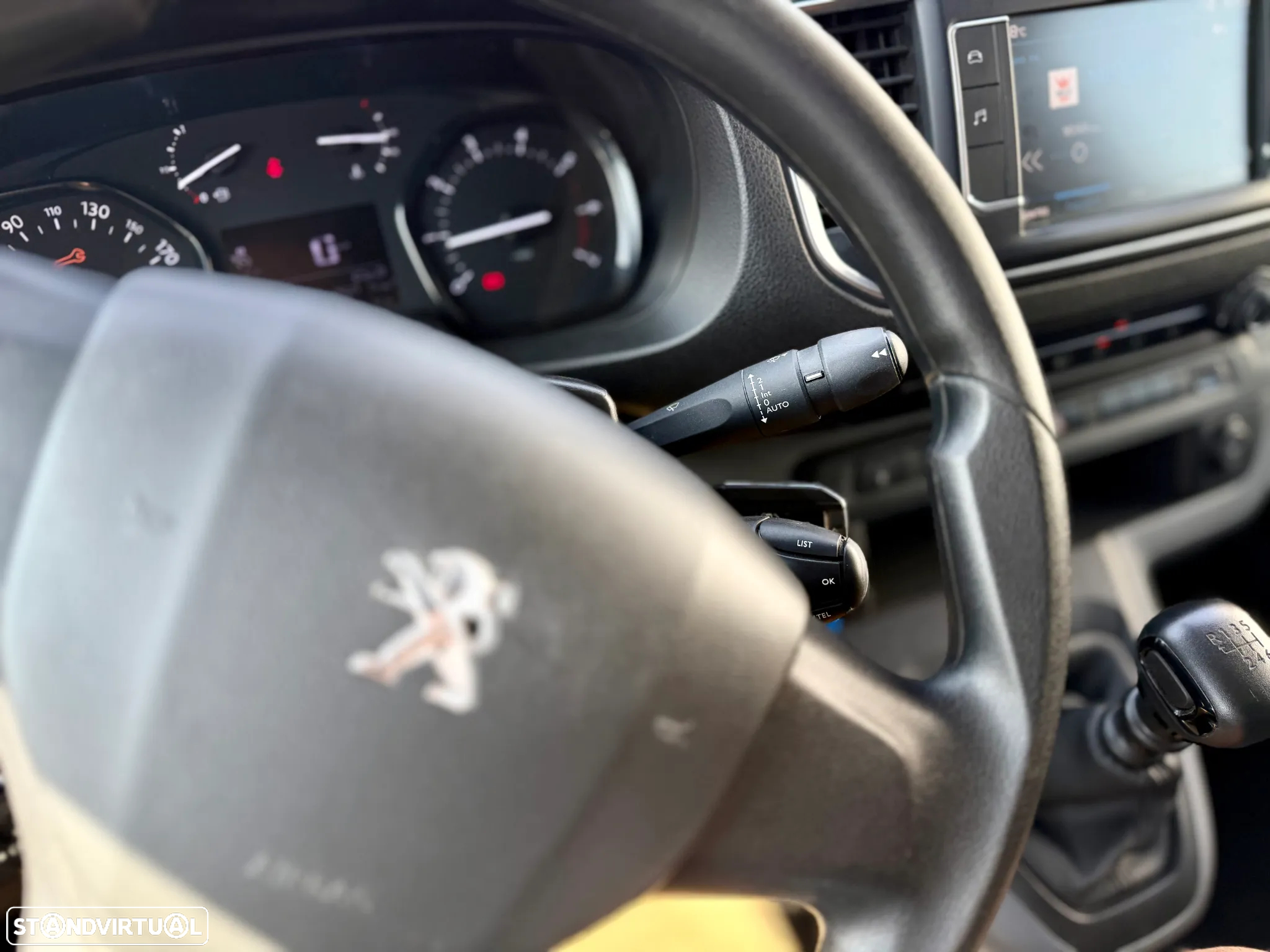 Peugeot Expert 1.5 BlueHDi L2H1 Premium Standard 120Cv | IVA DEDUTÍVEL - 18