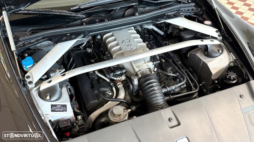 Aston Martin Vantage Roadster V8 Sportshift - 34