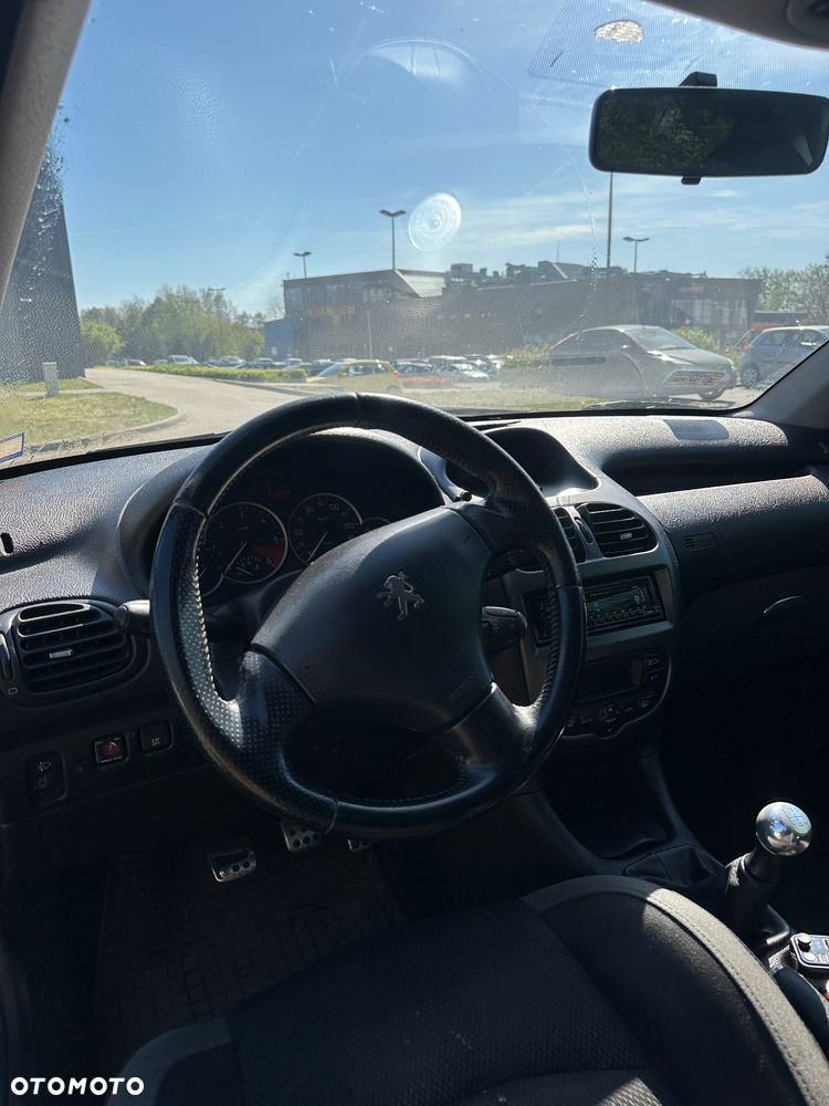 Peugeot 206 - 10