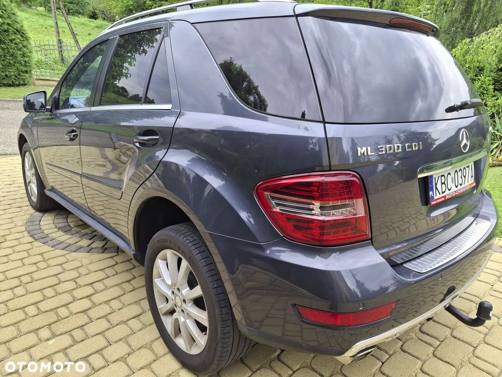 Mercedes-Benz ML - 7
