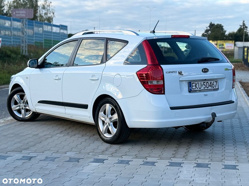 Kia Ceed - 7