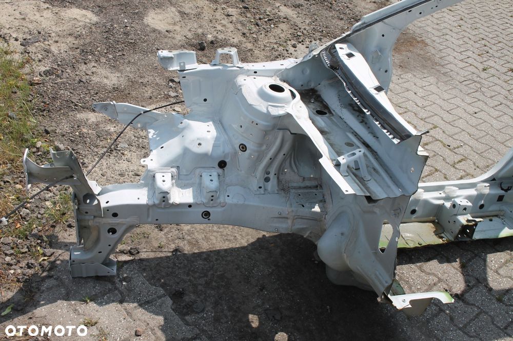 ćwiartka prawa przód próg słupek prawy suzuki sx4 s-cross ii 21- - 2