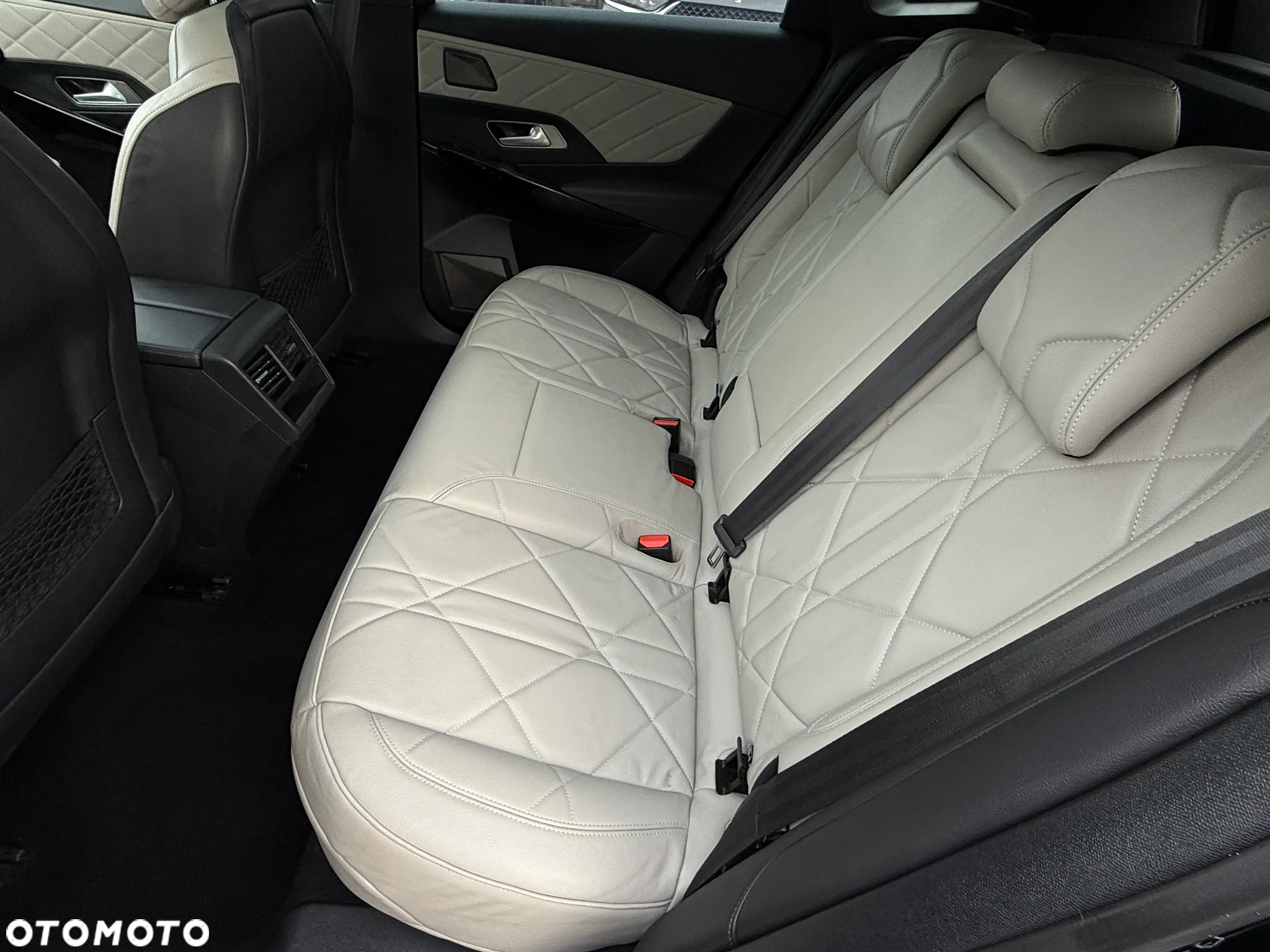 DS Automobiles DS 7 Crossback 1.6 E-Tense Rivoli - 27