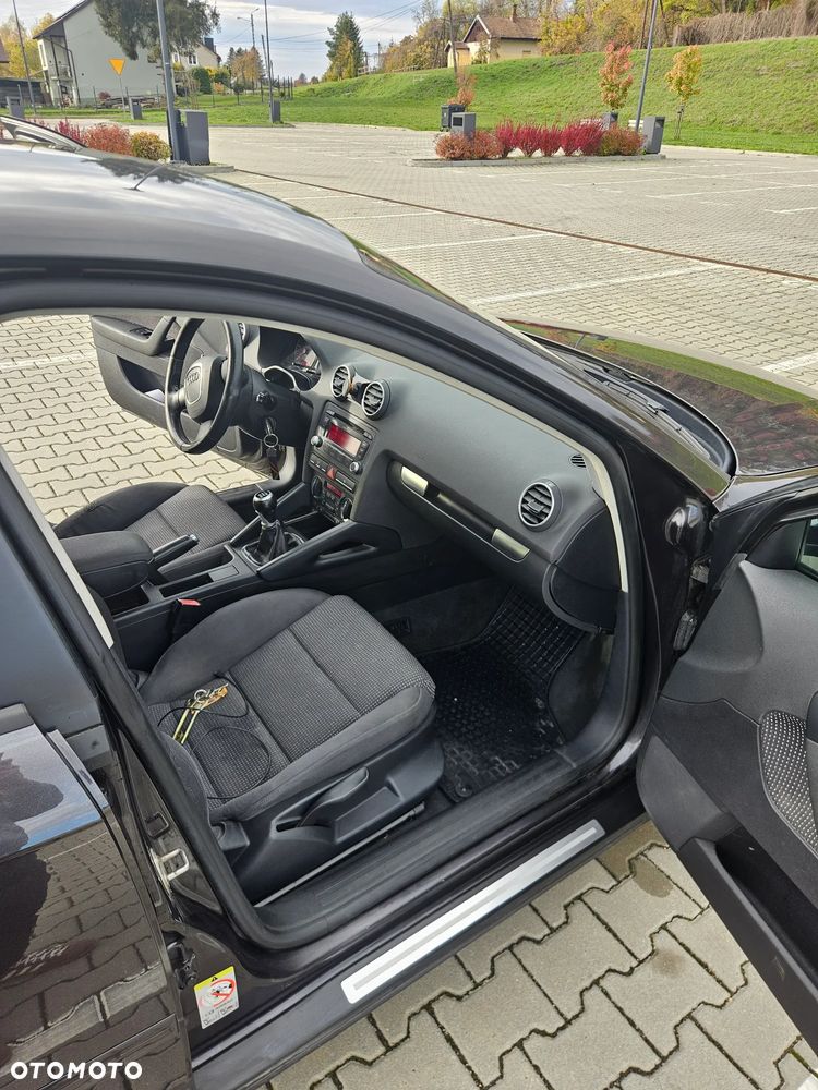 Audi A3 Sportback - 12