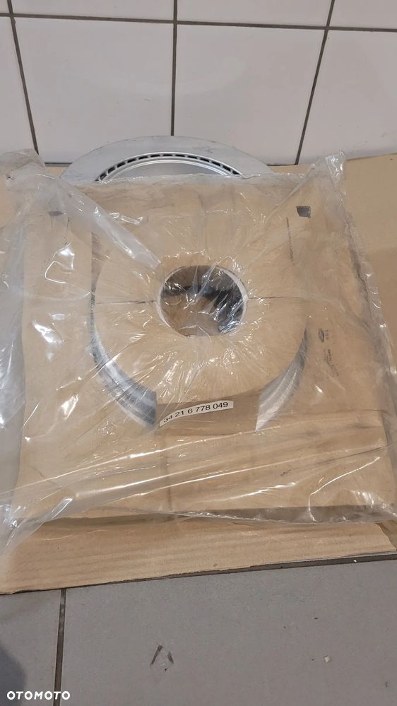 Tarcze hamulcowe BMW E82 /E88 123d Nowe. Oryginal. Tyl - 1