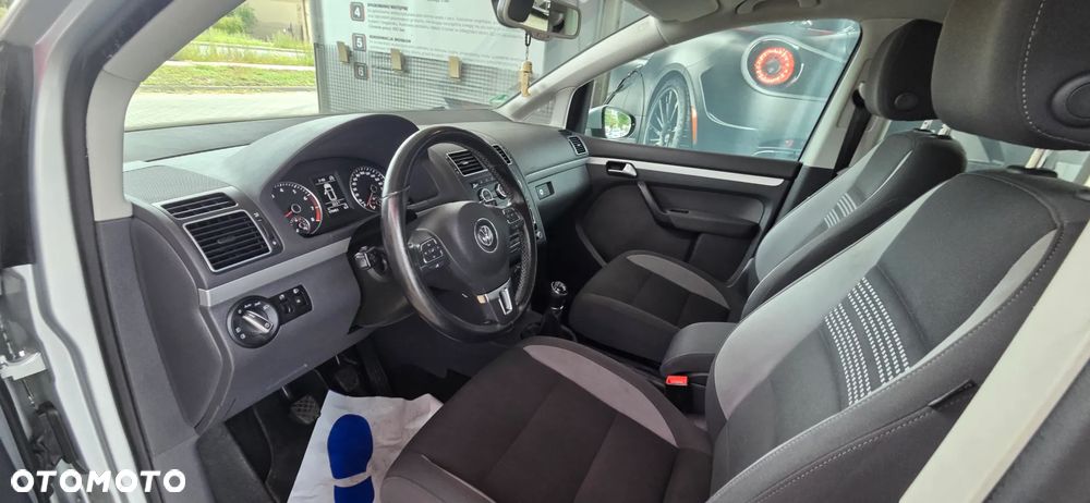 Volkswagen Touran 1.2 TSI BlueMotion Technology Life - 32