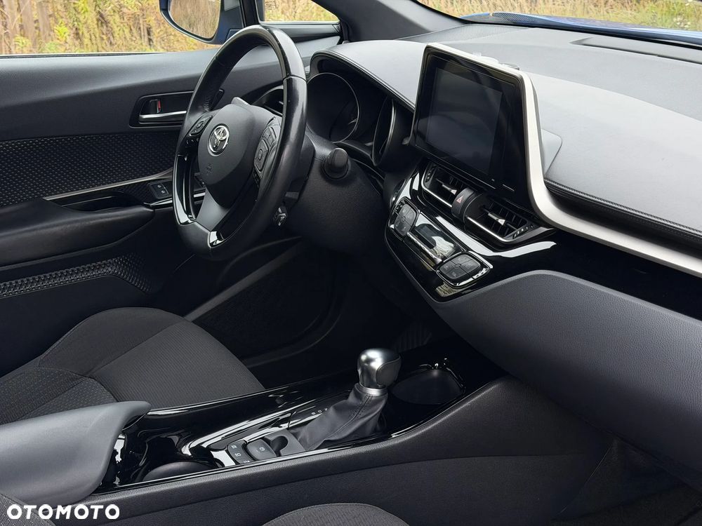 Toyota C-HR - 33