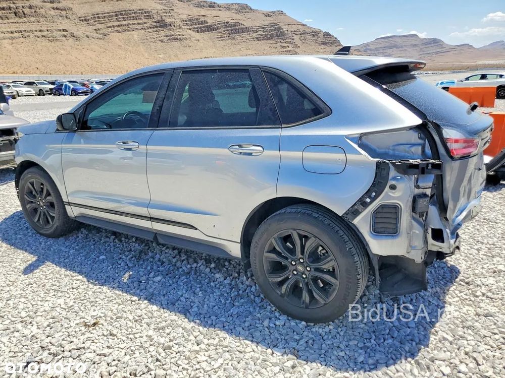 Ford Edge - 4