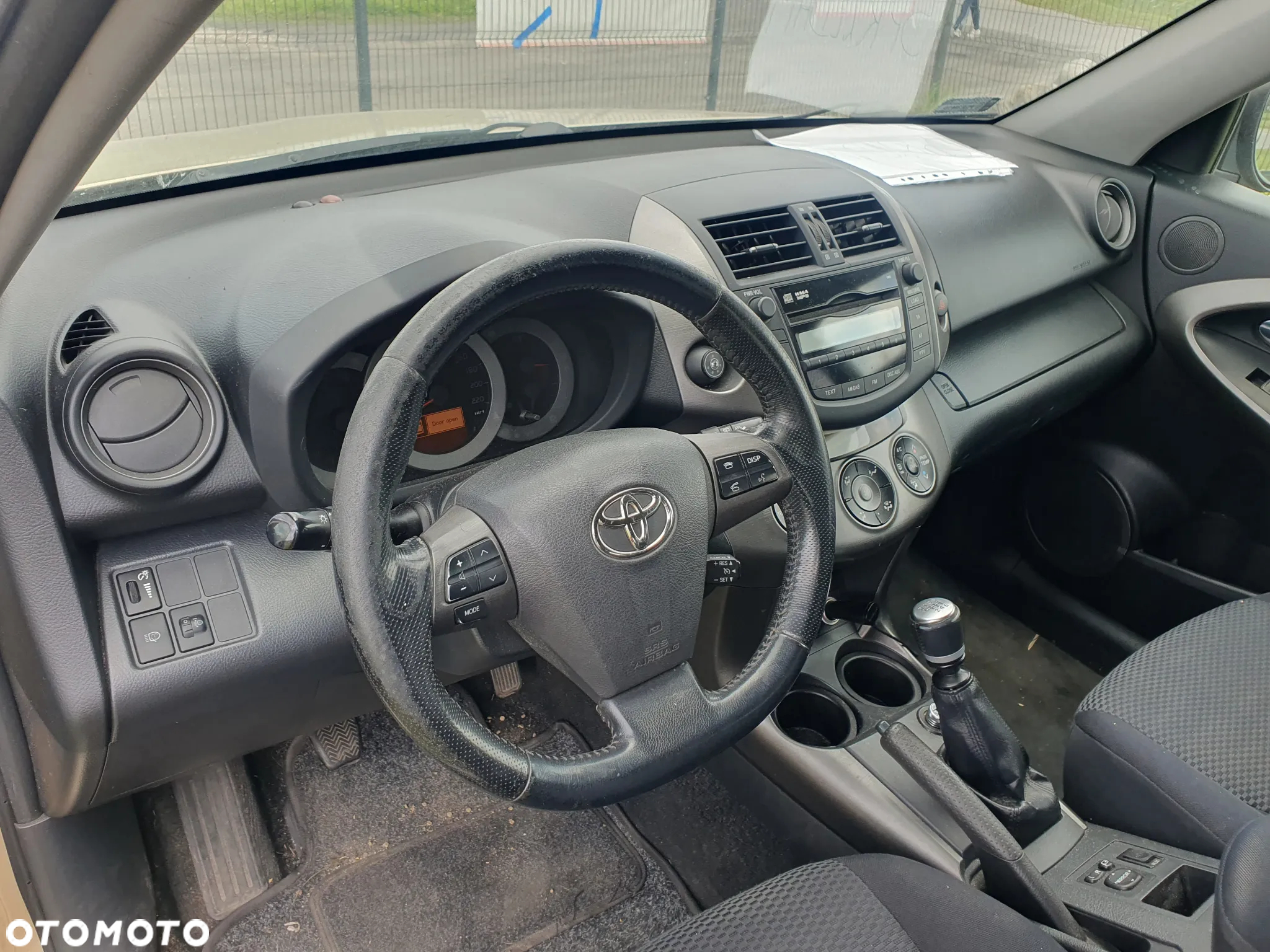 Toyota RAV4 - 6