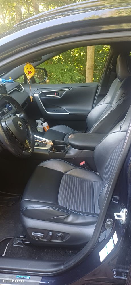 Toyota RAV4 - 6
