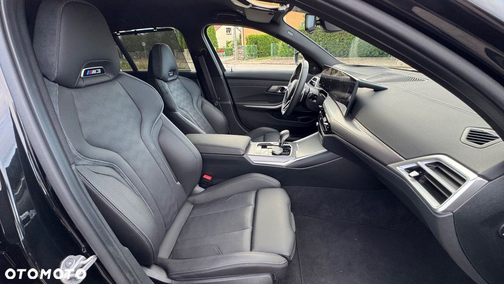 BMW M3 Competition M xDrive - 27