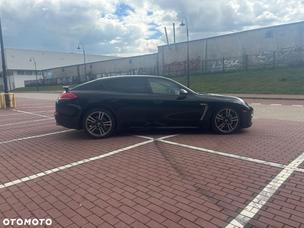 Porsche Panamera 4 Platinum Edition - 7