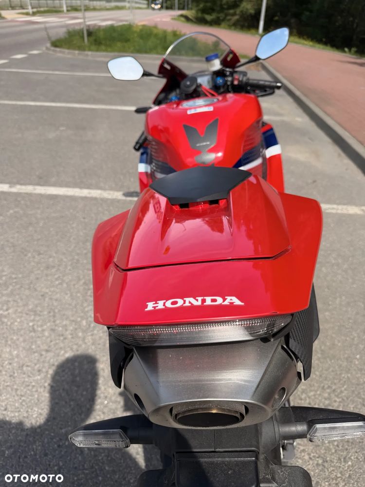 Honda CBR - 12