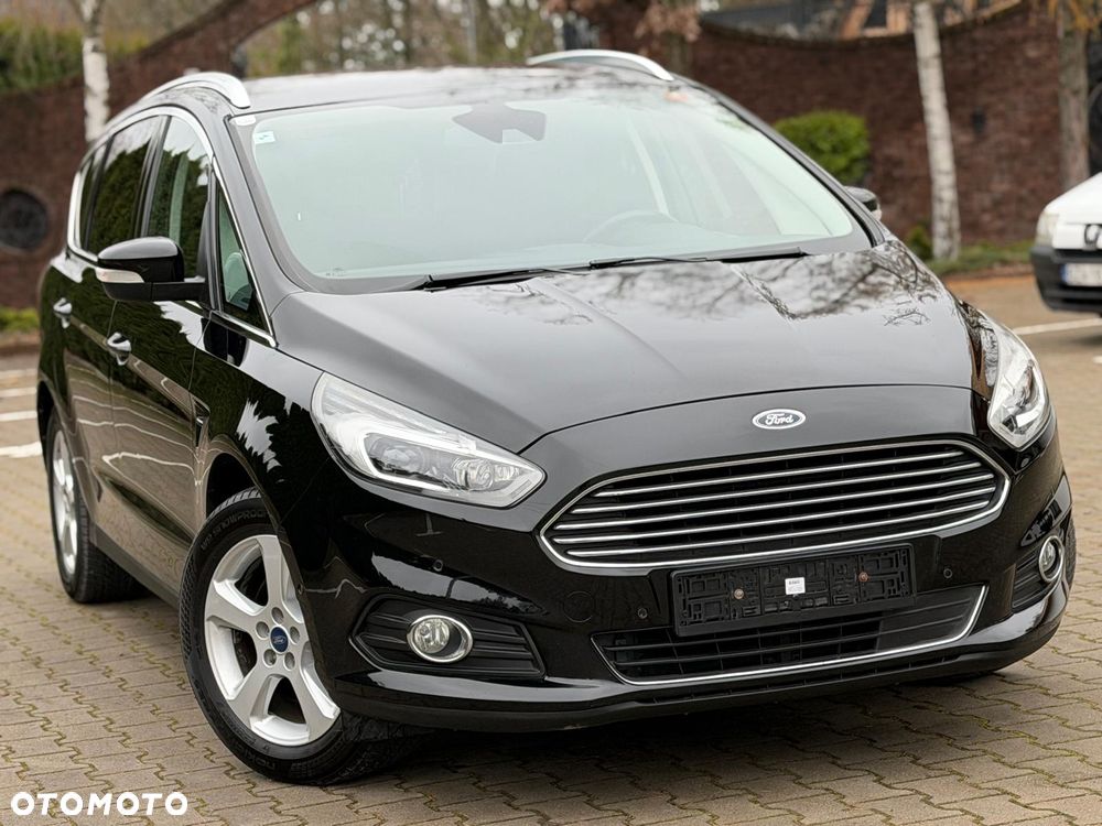 Ford S-Max - 13